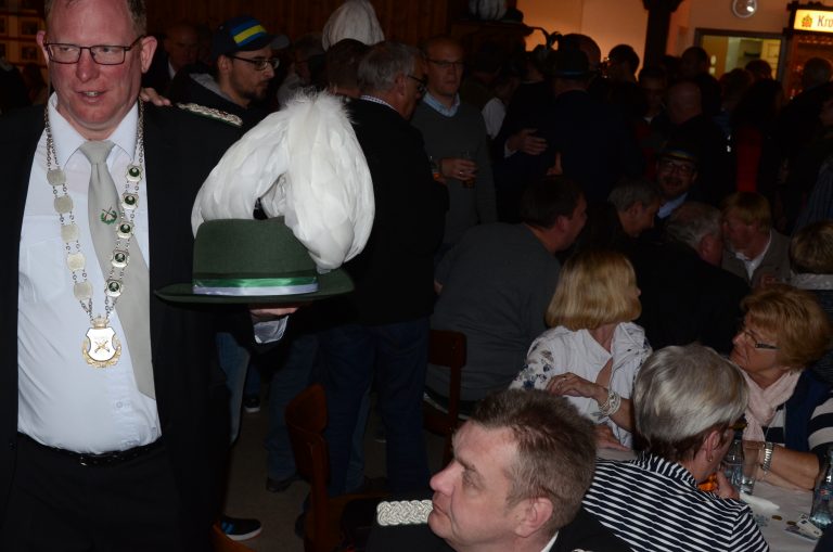 schuetzenfest-gruenetal-2017-vogelschiessen15-768x509